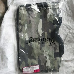 Thirty-one camo all in one bag